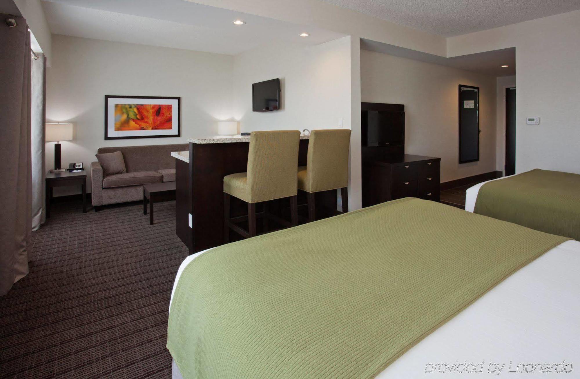 Holiday Inn Express & Suites New Liskeard Quarto foto
